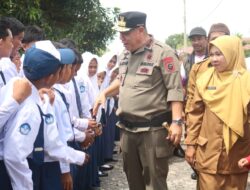 Gubernur Hidayat Arsani Tinjau Fasilitas Kesehatan dan Pendidikan di Kepulauan Pongok